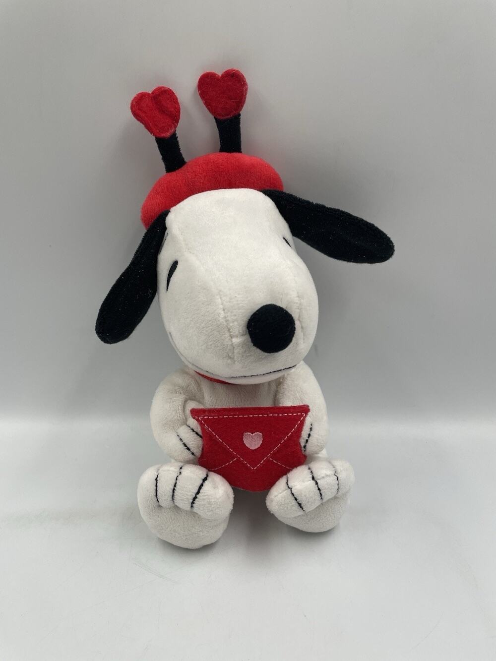 Hallmark Snoopy Peanuts Valentine Plush 2021 Stuffed Animal